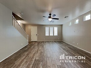 11450 W St John Rd in Surprise, AZ - Building Photo - Building Photo