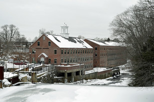 Wyandotte Falls Apartments