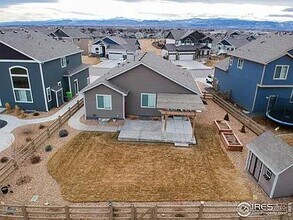 1420 Larimer Ridge Pkwy in Timnath, CO - Foto de edificio - Building Photo