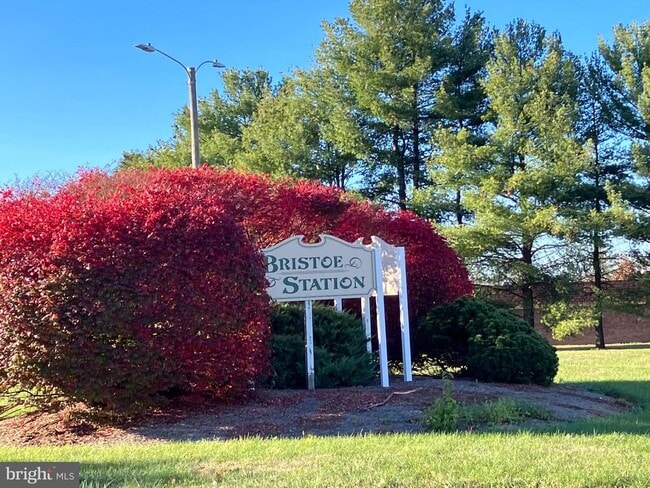 8949 McDowell Common in Manassas, VA - Building Photo - Building Photo