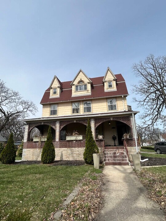 51 W 21st St, Unit 2 in Chicago Heights, IL - Building Photo