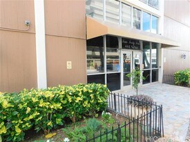 444 Nahua St in Honolulu, HI - Building Photo