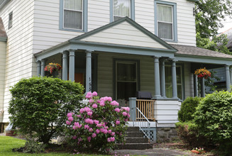 155 S Lake Ave in Albany, NY - Building Photo - Building Photo