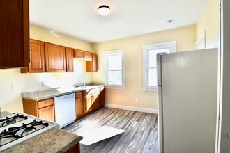 435 Quincy St, Unit 1Firstfloor in Boston, MA - Foto de edificio - Building Photo
