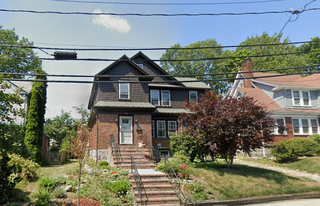 203 Ellery Ct, Unit 1 in Chestnut Hill, MA - Building Photo
