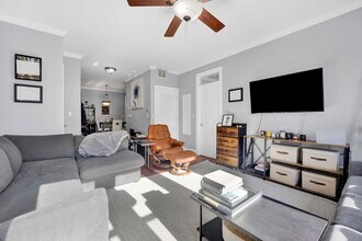 1608 W Byron St in Chicago, IL - Building Photo - Building Photo