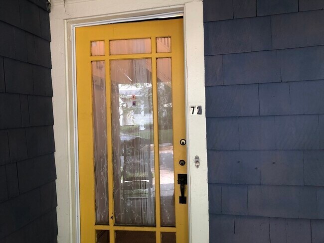 72 Beaconsfield Rd in Brookline, MA - Building Photo - Building Photo