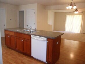 503 Davidson Dr in Minooka, IL - Building Photo - Building Photo