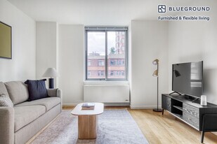 4-75-75 48th Ave, Unit SI FL4-ID690 in Queens, NY - Building Photo