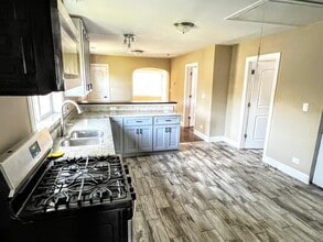 5328 W Leland Ave, Unit 2 in Chicago, IL - Building Photo - Building Photo