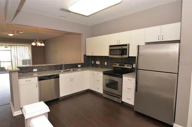 6941 Cadiz Blvd in Orlando, FL - Building Photo - Building Photo