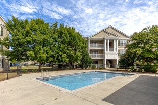 Somersett Acres in Florence, SC - Building Photo