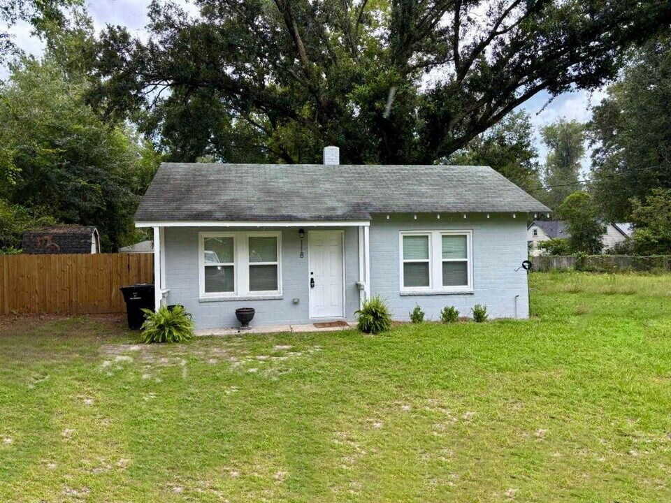 118 Klein St in Walterboro, SC - Building Photo