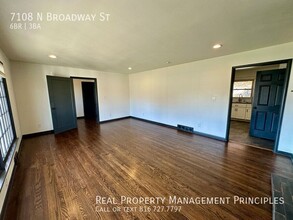 7108 N Broadway in Kansas City, MO - Building Photo - Building Photo