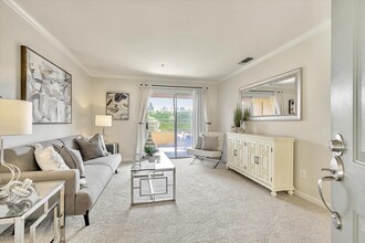 440 Bollinger Canyon Ln, Unit 194 in San Ramon, CA - Building Photo - Building Photo