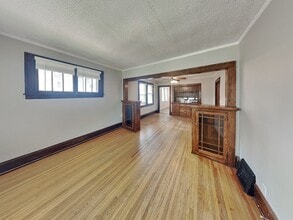 1157 W Minnehaha Ave in St. Paul, MN - Building Photo - Building Photo