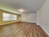 22 Amelia Park Dr in Amelia, OH - Foto de edificio - Building Photo