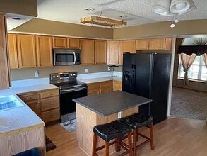 6055 Whetstone Dr in Colorado Springs, CO - Building Photo - Building Photo