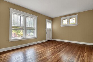 7702 Lile Ave in Richmond Heights, MO - Building Photo - Building Photo