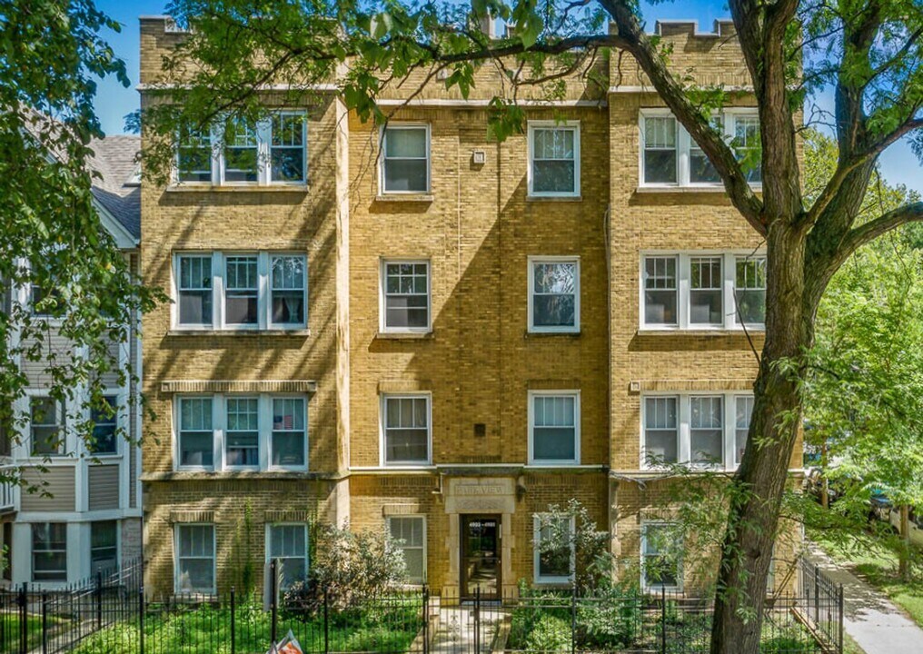 2019 W Ainslie St, Unit 1 in Chicago, IL - Building Photo