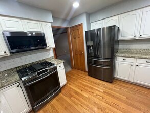 1163 Shoreline Dr in Aurora, IL - Building Photo - Building Photo