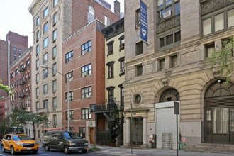 142 E 35th St in New York, NY - Building Photo - Building Photo