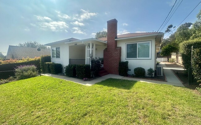 1417 Clifton St in Santa Barbara, CA - Building Photo - Building Photo