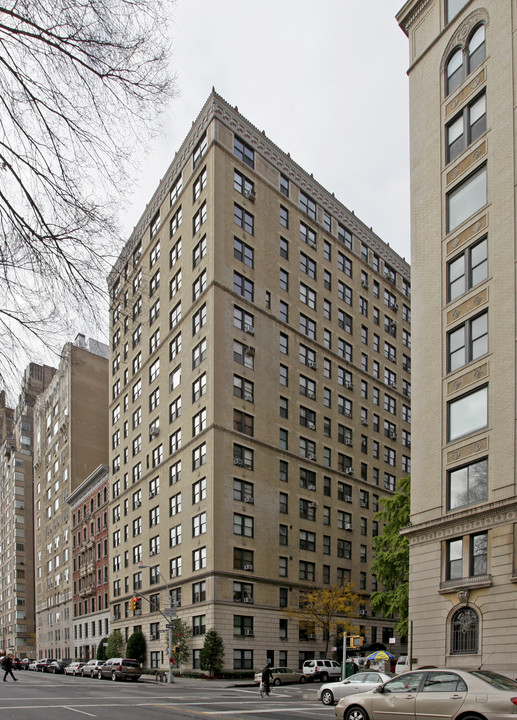 327 Central Park W in New York, NY - Building Photo