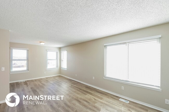 4214 S Halifax Way in Aurora, CO - Building Photo - Building Photo