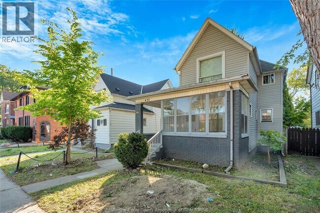 437 Karl Pl in Windsor, ON - Building Photo - Building Photo