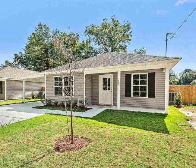 property at 1491 Ravier Ln