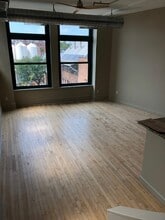 1951 W 26th St, Unit 302 in Cleveland, OH - Building Photo - Building Photo