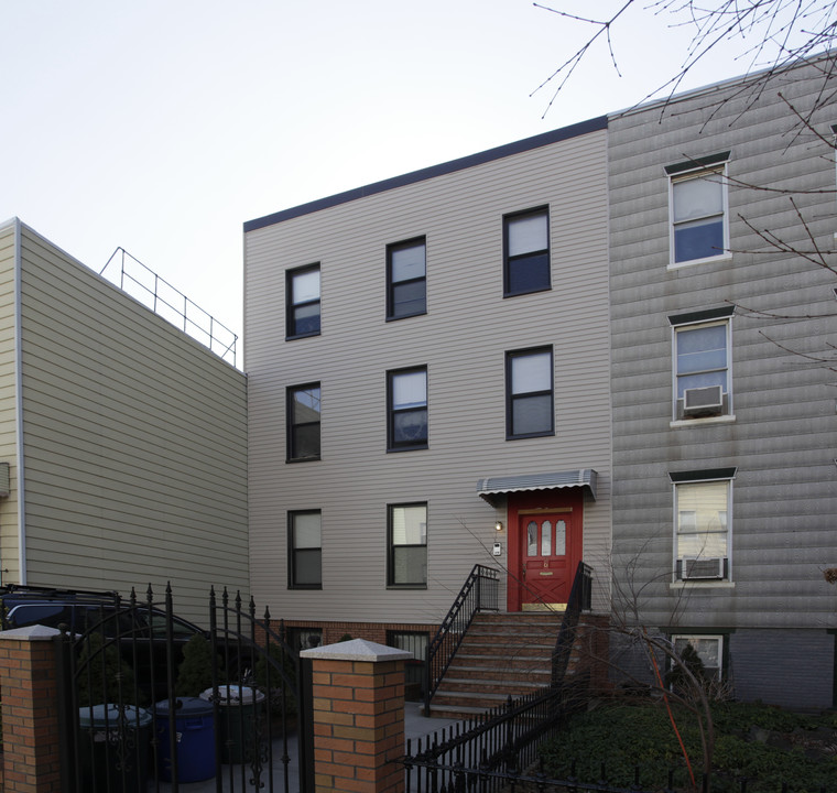 36 Broome St in Brooklyn, NY - Building Photo