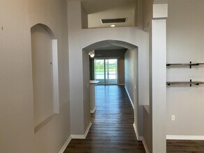 28826 Raindance Ave in Zephyrhills, FL - Building Photo - Building Photo