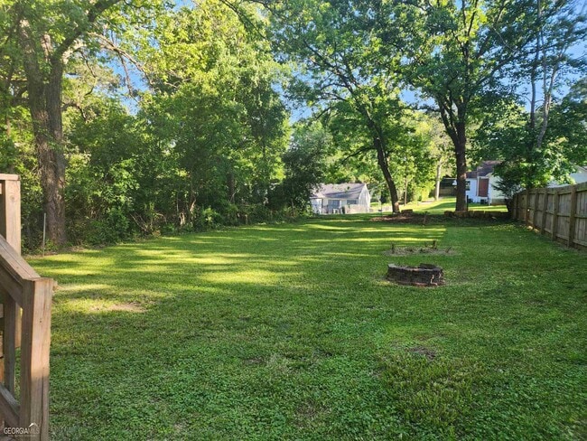 2577 Eastwood Dr in Decatur, GA - Building Photo - Building Photo