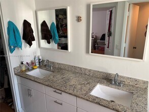 4361 Dogwood Cir in Weston, FL - Building Photo - Building Photo