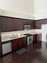 1901 S Victoria Ave in Oxnard, CA - Foto de edificio - Building Photo