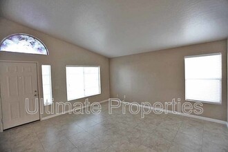 5620 S 41st Pl in Phoenix, AZ - Building Photo - Building Photo