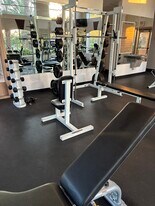 2050 W Warm Springs Rd, Unit Resort villas in Henderson, NV - Building Photo