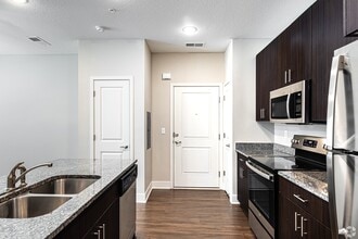 5601 NE 80th Ter in Kansas City, MO - Foto de edificio - Building Photo