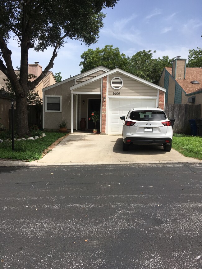 1406 Brook Run