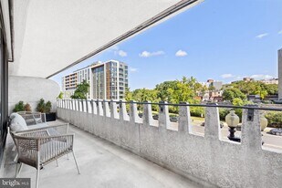 2510 Virginia Ave NW in Washington, DC - Building Photo