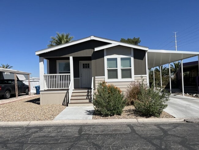 5303 E Twain Ave in Las Vegas, NV - Building Photo - Building Photo