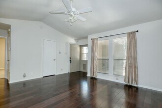 5701 Jamboree Ct in Austin, TX - Building Photo - Building Photo