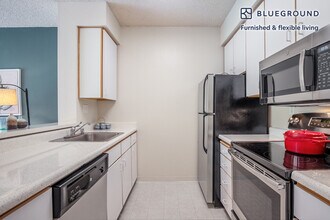501 Delancey St in San Francisco, CA - Building Photo - Building Photo