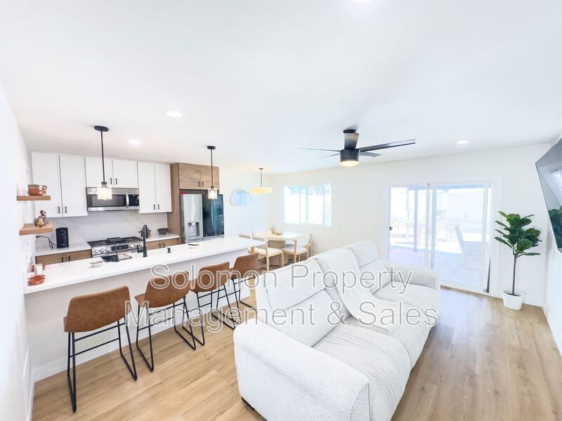 3564 Thunder Dr in Oceanside, CA - Building Photo