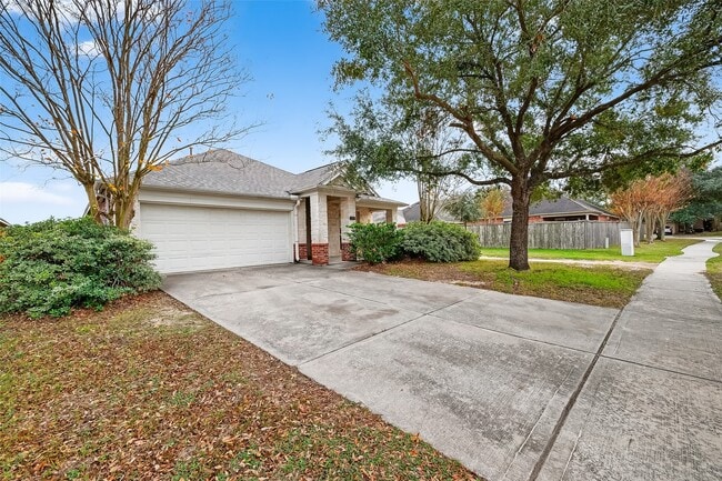 property at 2114 Thorn Berry Creek Ln