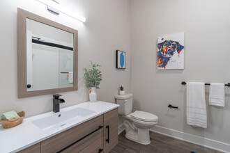 Luxor Lifestyle Apartments Lansdale in Lansdale, PA - Building Photo - Interior Photo