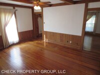 5800 S Main St photo'