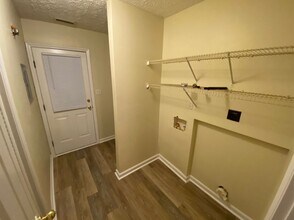 5705 Brandycrest Dr in Raleigh, NC - Building Photo - Building Photo